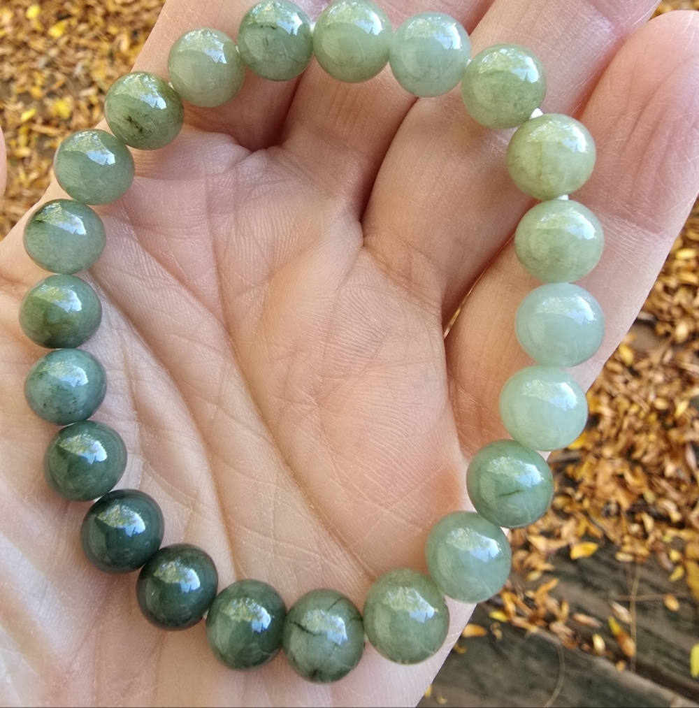 8mm Gradient Myanmar Jade Bracelet. - Picture 7 of 13